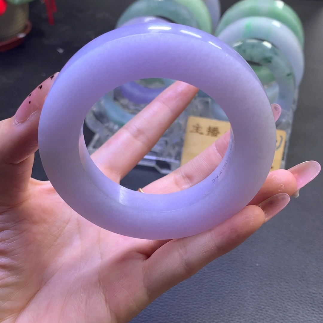 未镶嵌翡翠定制翡翠兰****?