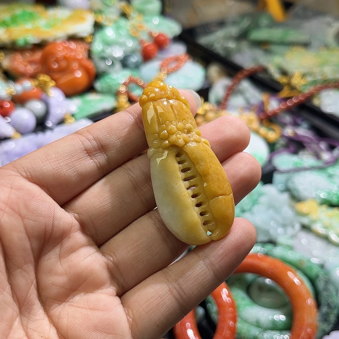 颈饰未镶嵌翡翠待编织