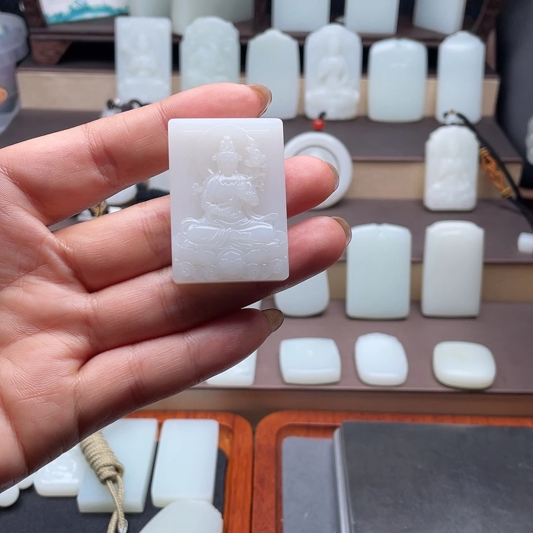 1***，和田玉未镶嵌颈饰