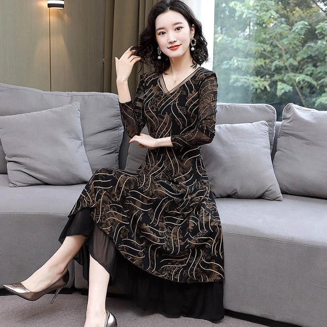 春秋网纱连衣裙女长袖2025新款大码v领中长款收腰显瘦打底碎花裙