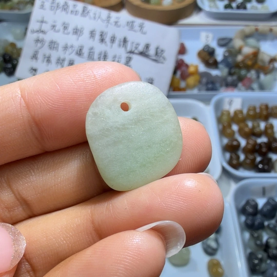 和田玉未镶嵌珠宝奇石