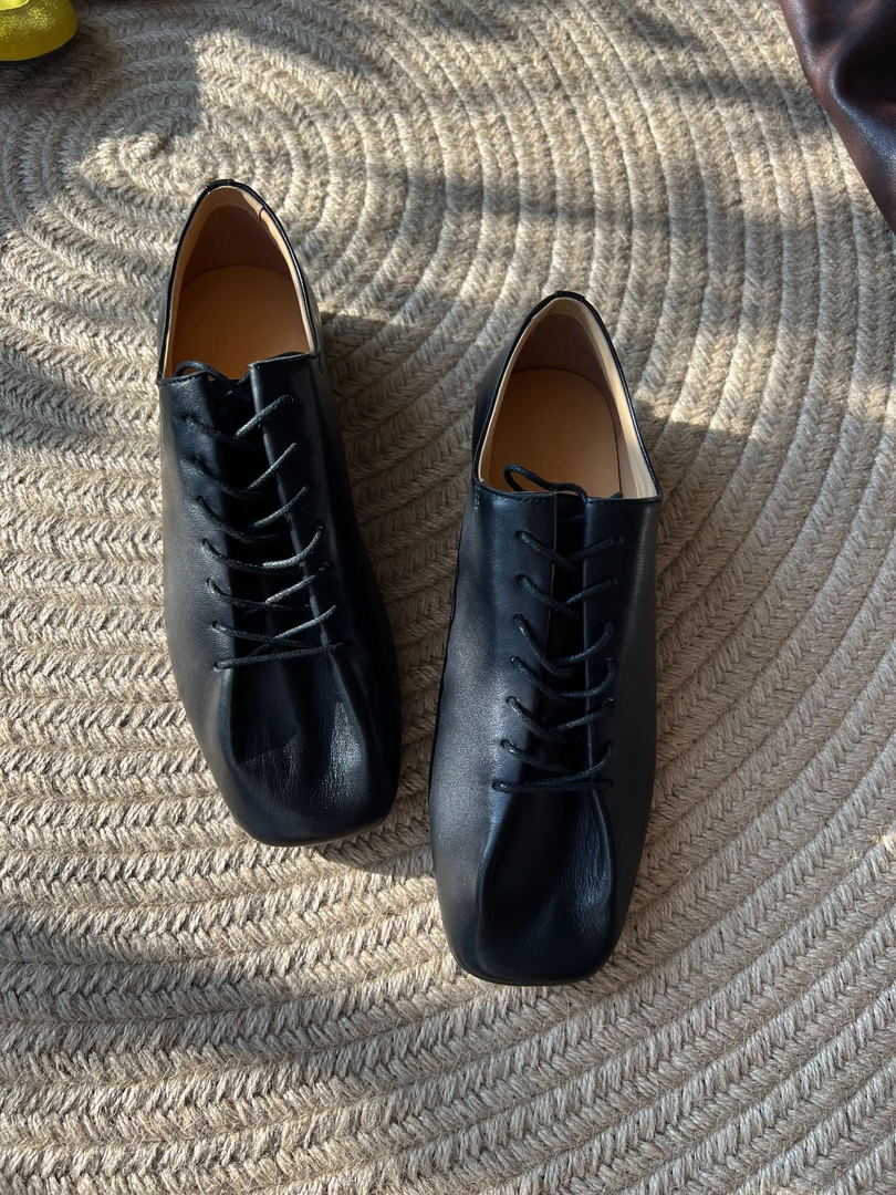 新款！LE新款老钱极简平底德比鞋