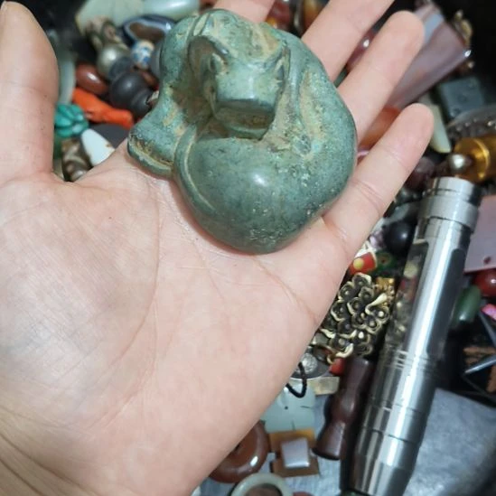 王***忠不退不换的啊考虑考虑