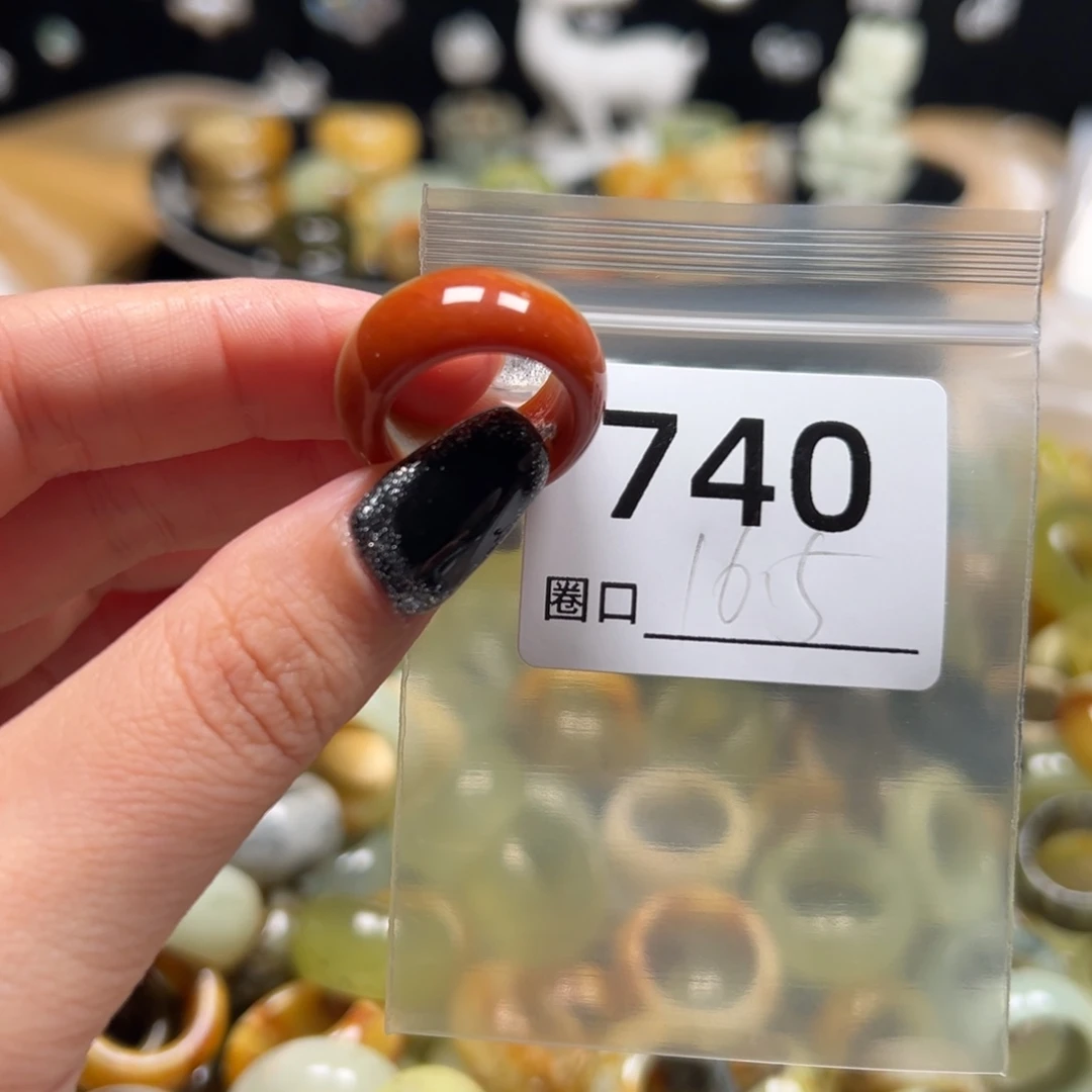 张***语蛇纹石玉未镶嵌戒指