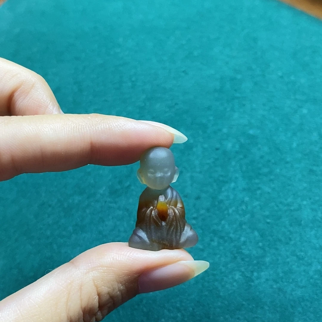 红***传玛瑙/玉髓未镶嵌颈饰