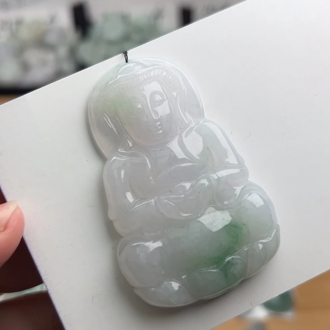 翡翠颈饰未镶嵌观音