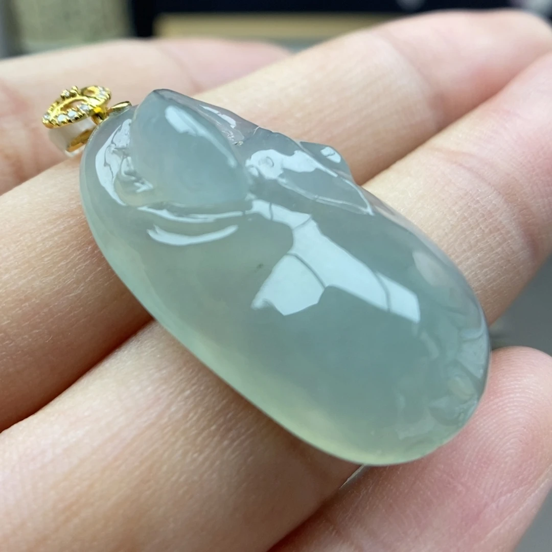 翡翠18K金镶嵌颈饰吊坠49