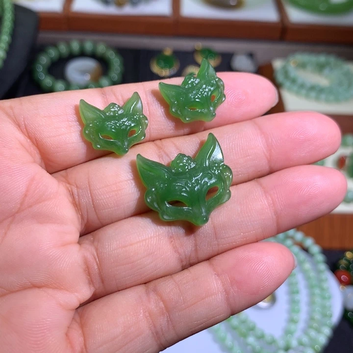 未镶嵌和田玉（碧玉）珠宝半成品