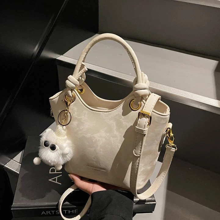 小众时尚手拎包包女2025新款潮流设计单肩包洋气百搭高级感斜挎08