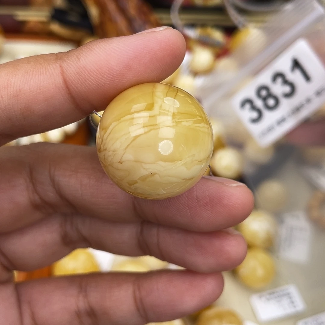 蜜蜡未镶嵌珠宝奇石25.2