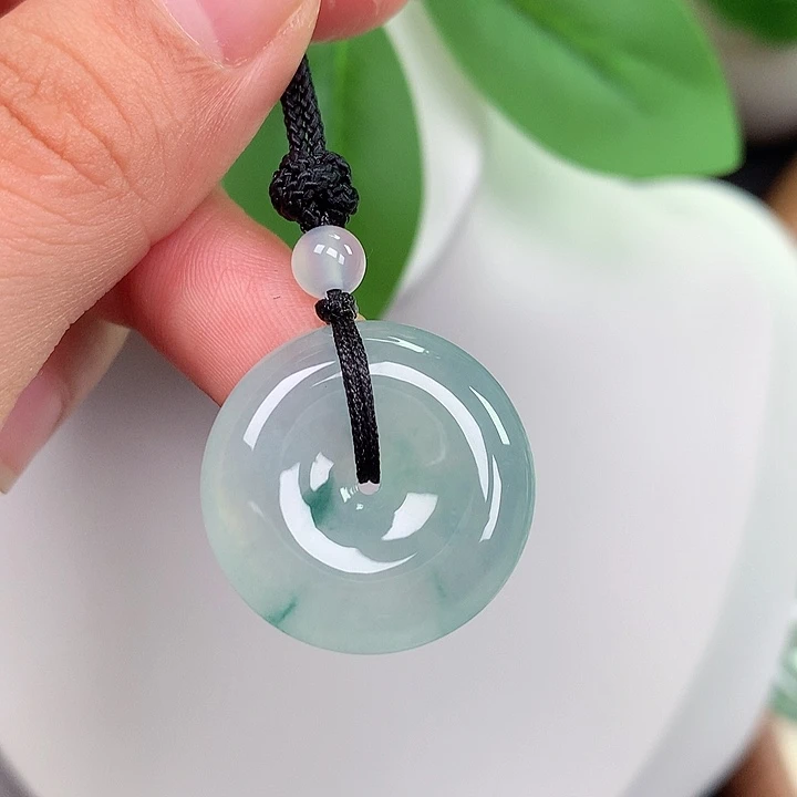 翡翠未镶嵌颈饰平安扣 23x5.6mm