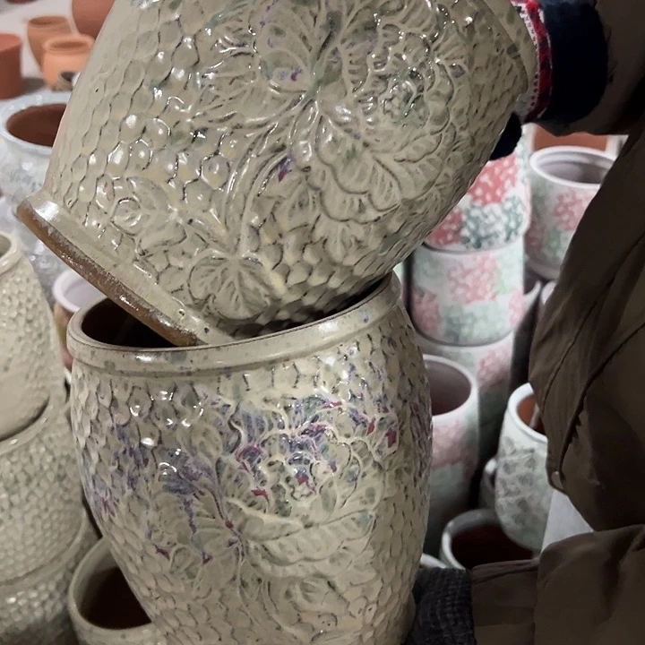 高度23厘米口19厘米微瑕