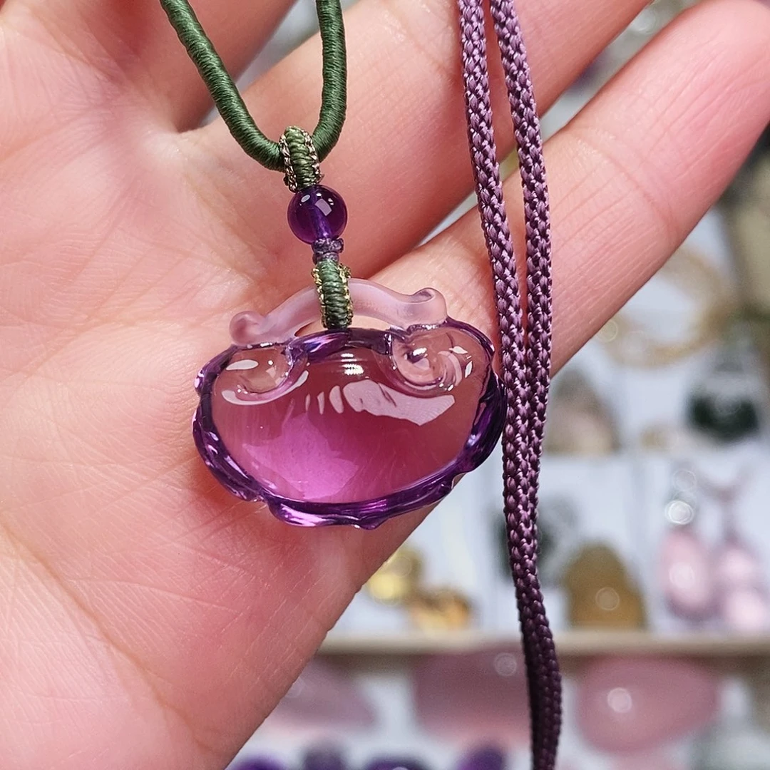 吊坠(赠链)未镶嵌水晶