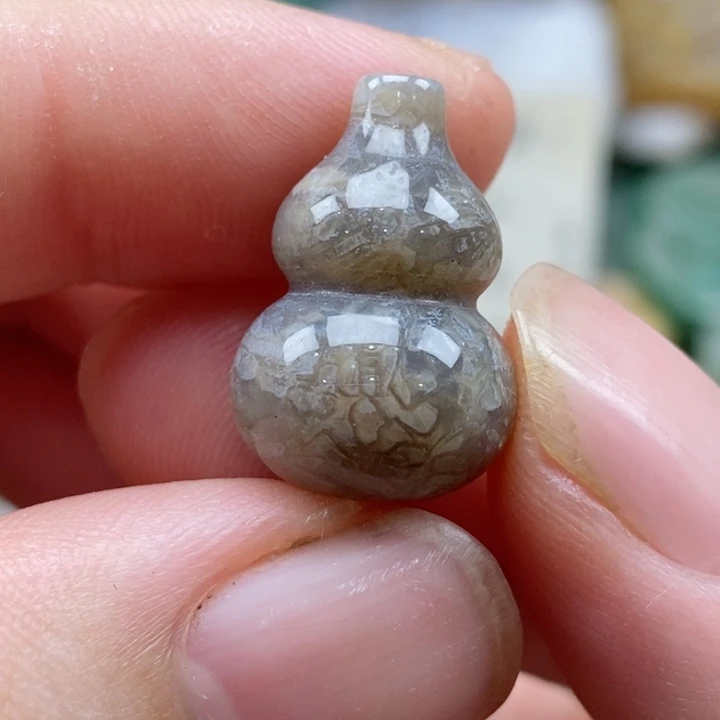 硅化珊瑚（珊瑚玉）未镶嵌颈饰小