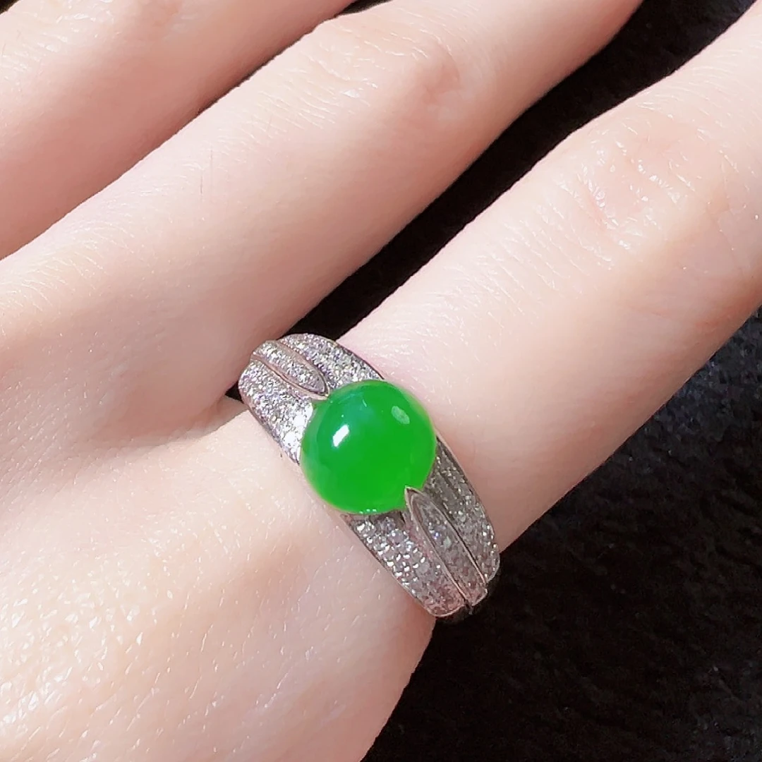 翡翠戒指18K金镶嵌签收后24小时鉴赏期，过时不退