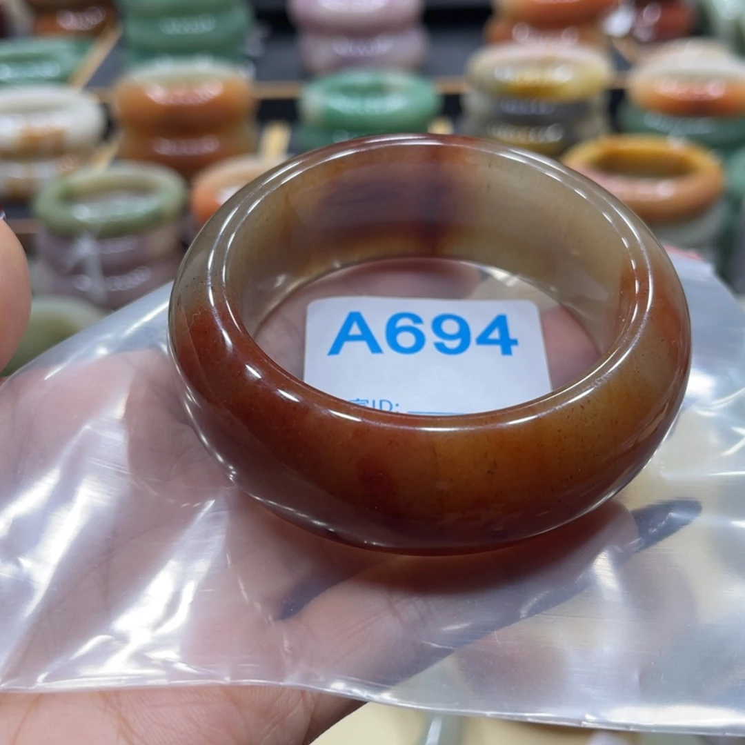 石英质玉手镯合金妞*妈