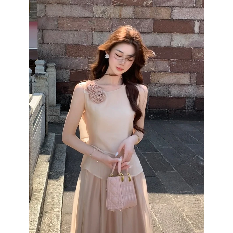 木子李的李【回眸一笑】小众气质立体花朵无袖上衣松紧半身裙两件套