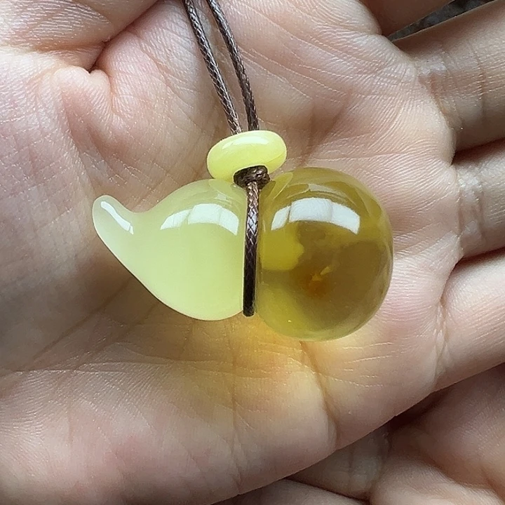 未镶嵌琥珀珠宝奇石