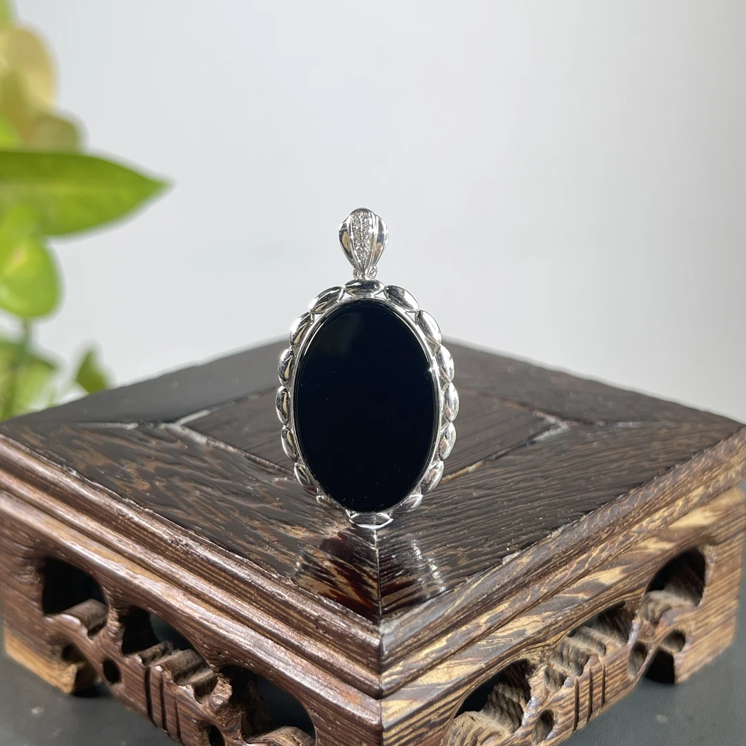 JTB19-154 黑色天然翡翠A货 黑-18K含钻镶嵌无事牌