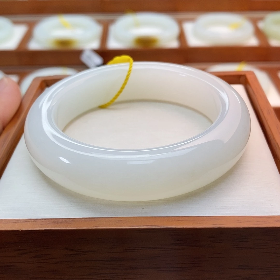 手链未镶嵌和田玉（白玉）