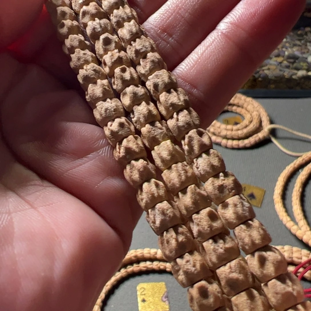 柏香籽/百香籽吊坠A1
