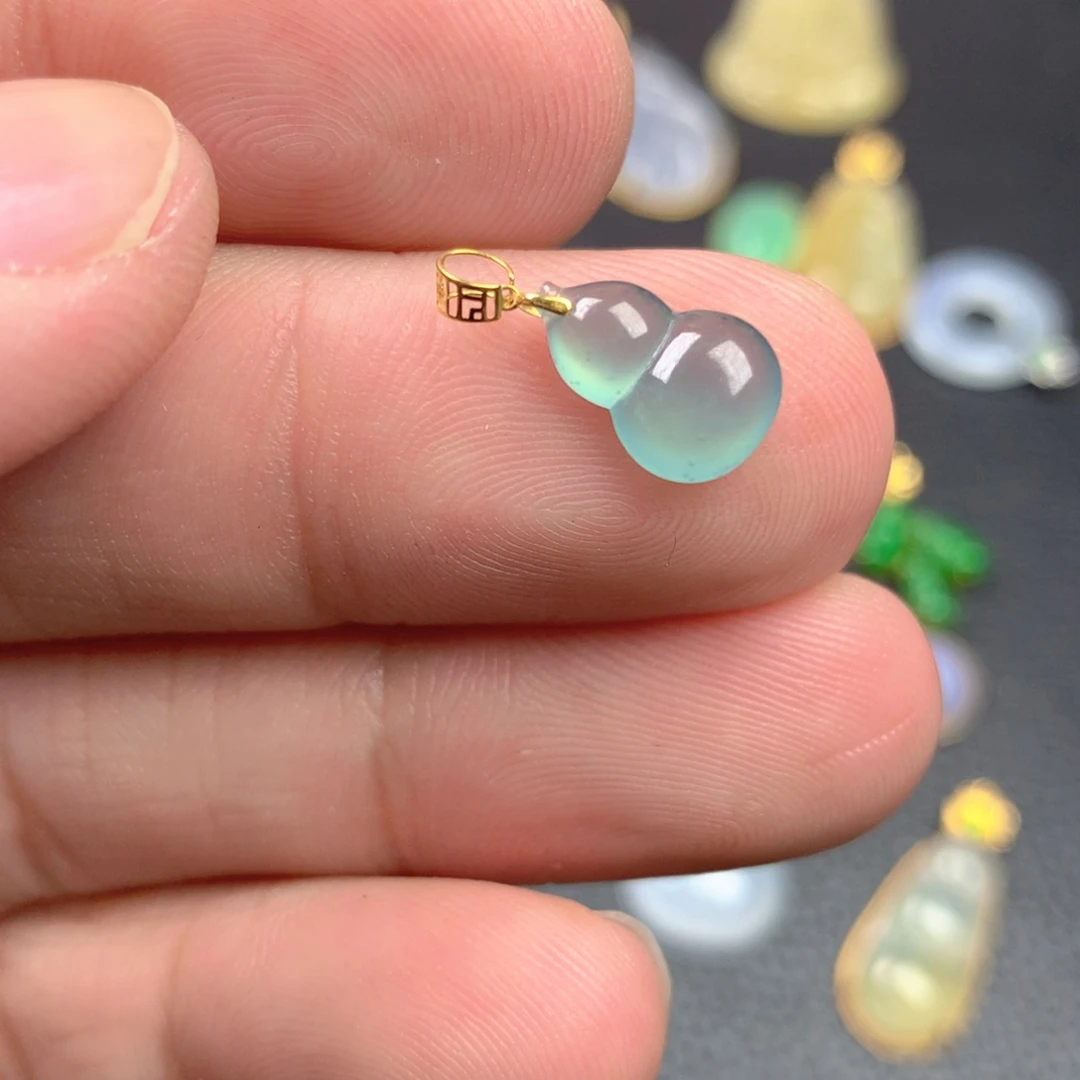 【闪购商品】颈饰18K金镶嵌翡翠翡翠
