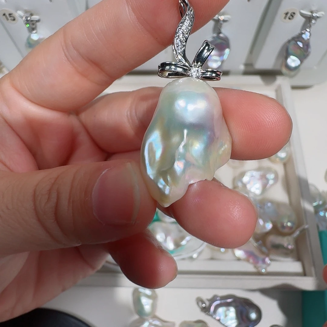 合金淡水珍珠颈饰