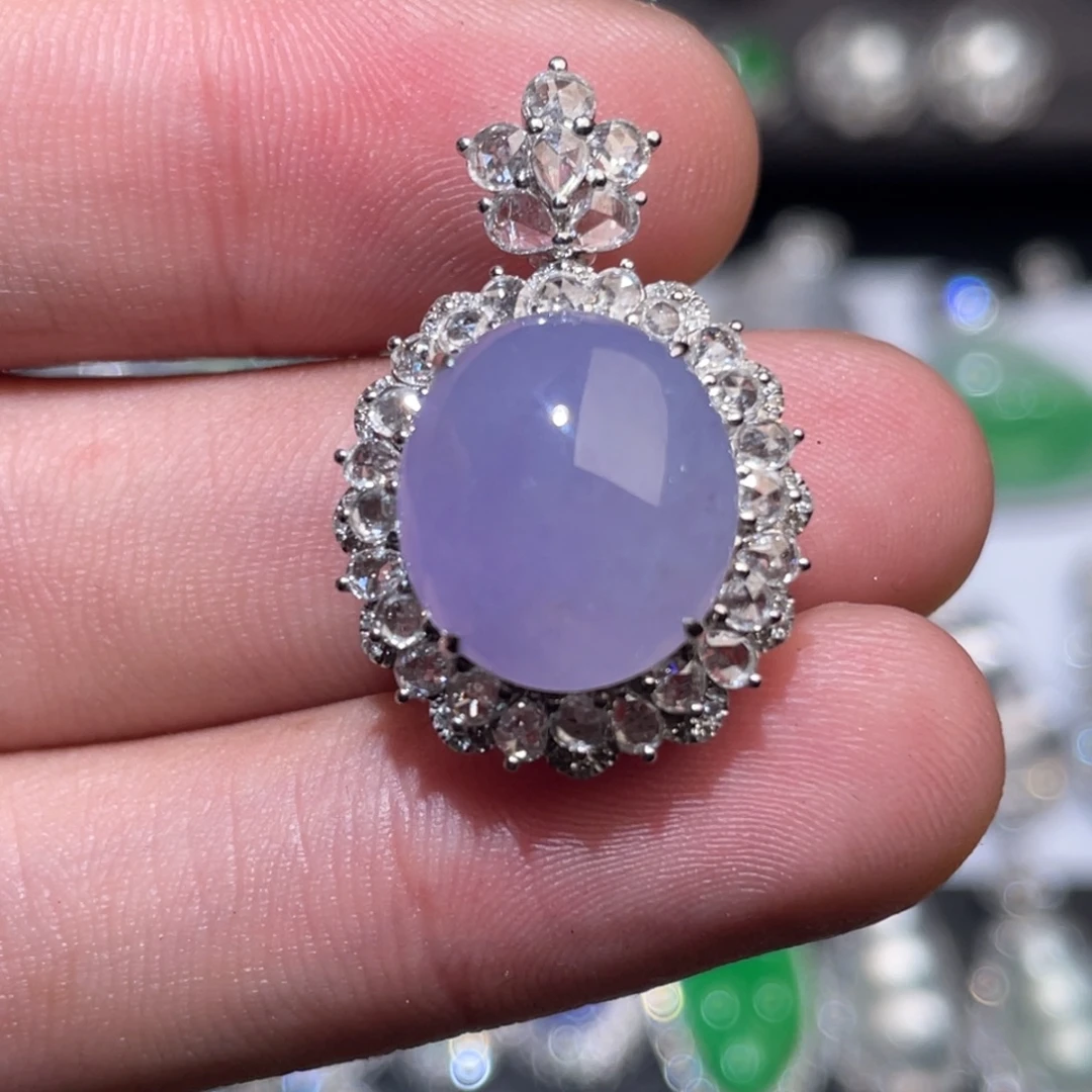 翡翠18K金镶嵌项链