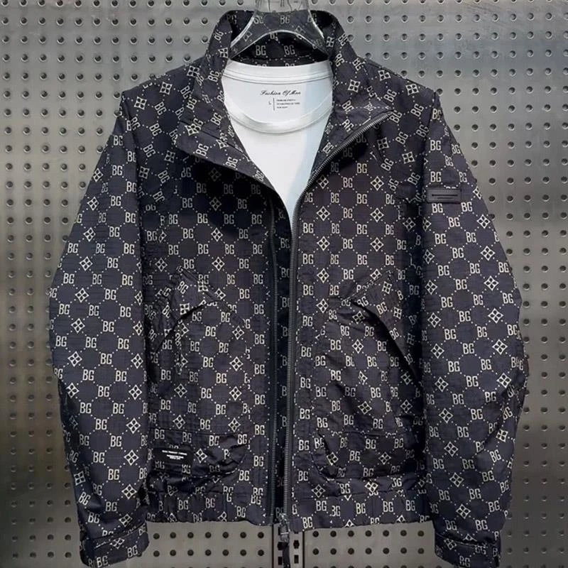 欧货印花通勤夹克男2025春秋立领宽松青年痞帅高级感轻奢外套潮流