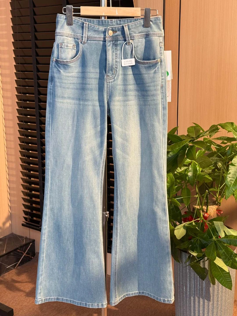 悟源服饰水洗蓝四面弹力牛仔裤