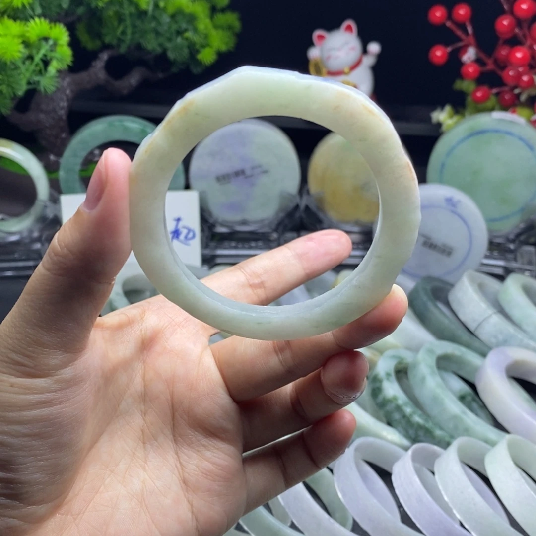 未镶嵌手镯定制翡翠