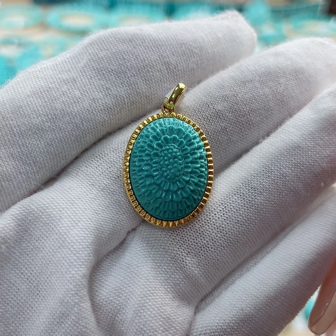 绿松石珠宝奇石18K金镶嵌