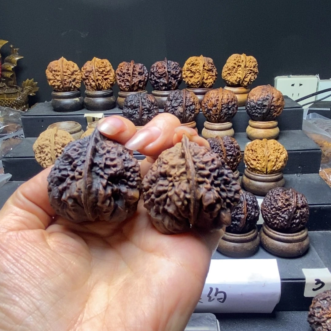 文玩核桃吊坠恶鱼41