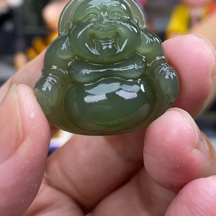 小***鹅和田玉未镶嵌颈饰