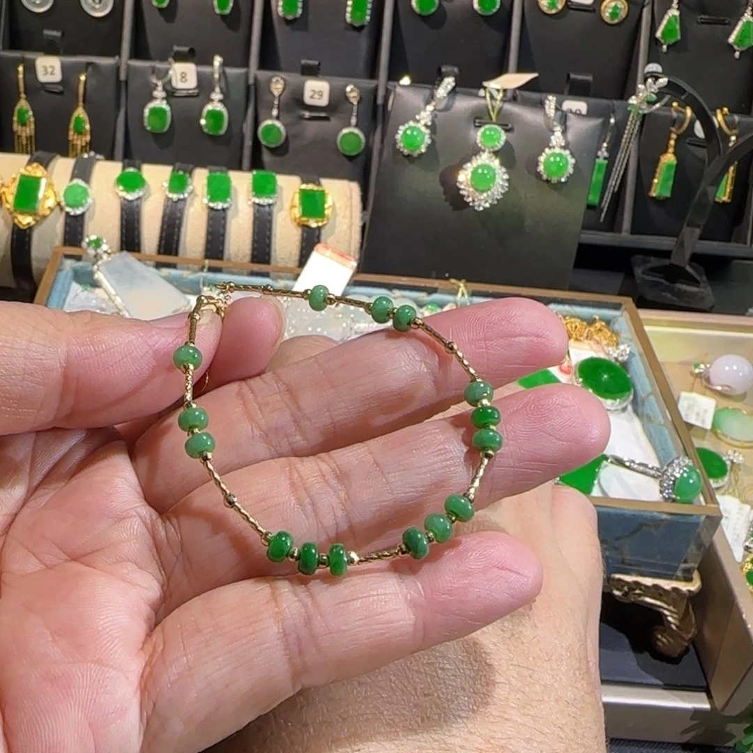 翡翠18K金镶嵌颈饰手链