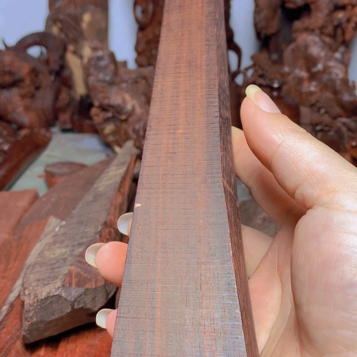 檀香紫檀（小叶紫檀）謙*