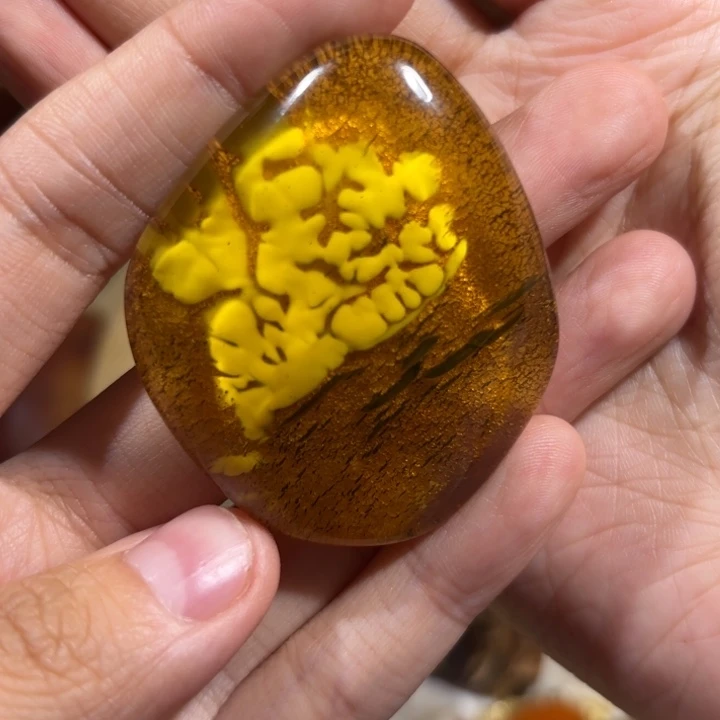 琥珀未镶嵌颈饰蜜蜡特色吊坠
