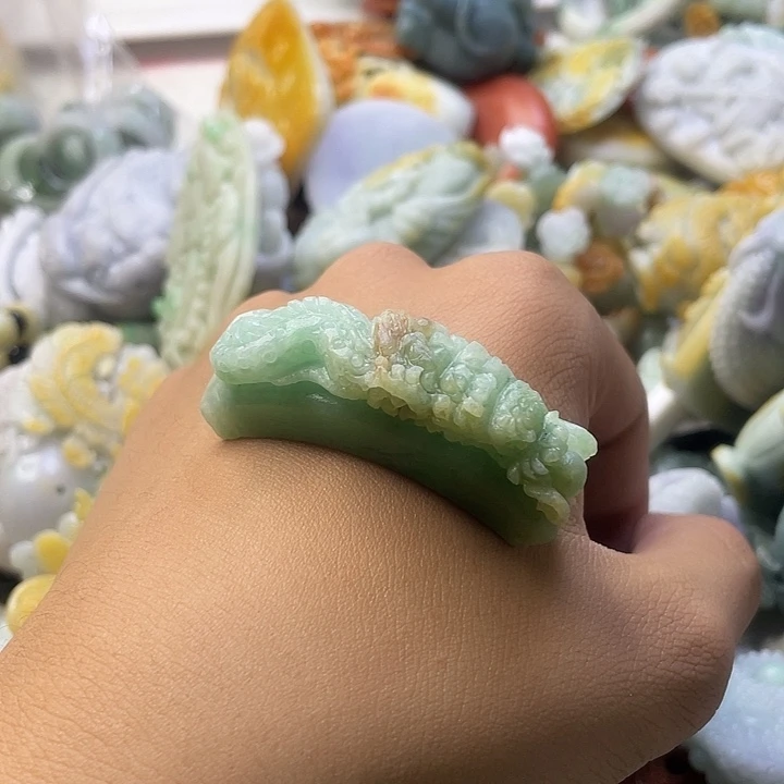 定制翡翠未镶嵌天然翡翠