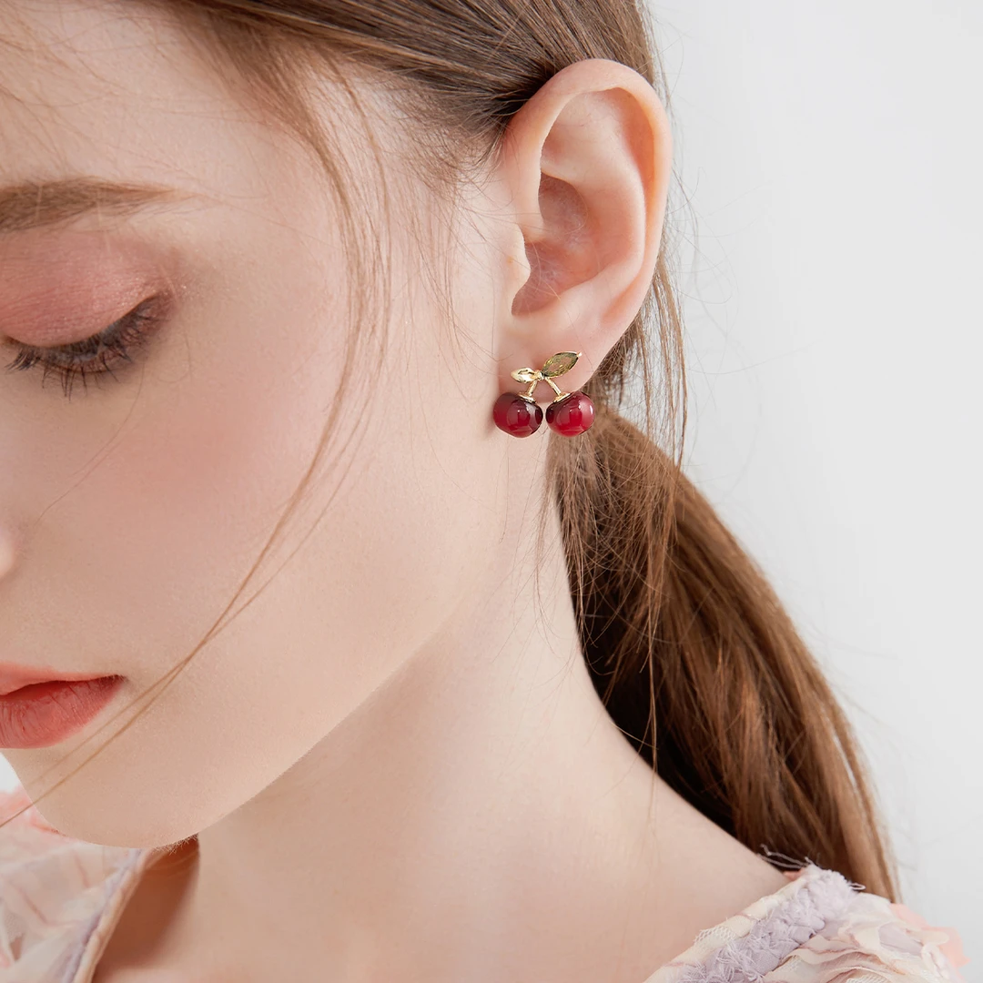 合金耳饰 红色樱桃耳钉女小众独特耳饰2025新款爆款高级感耳环