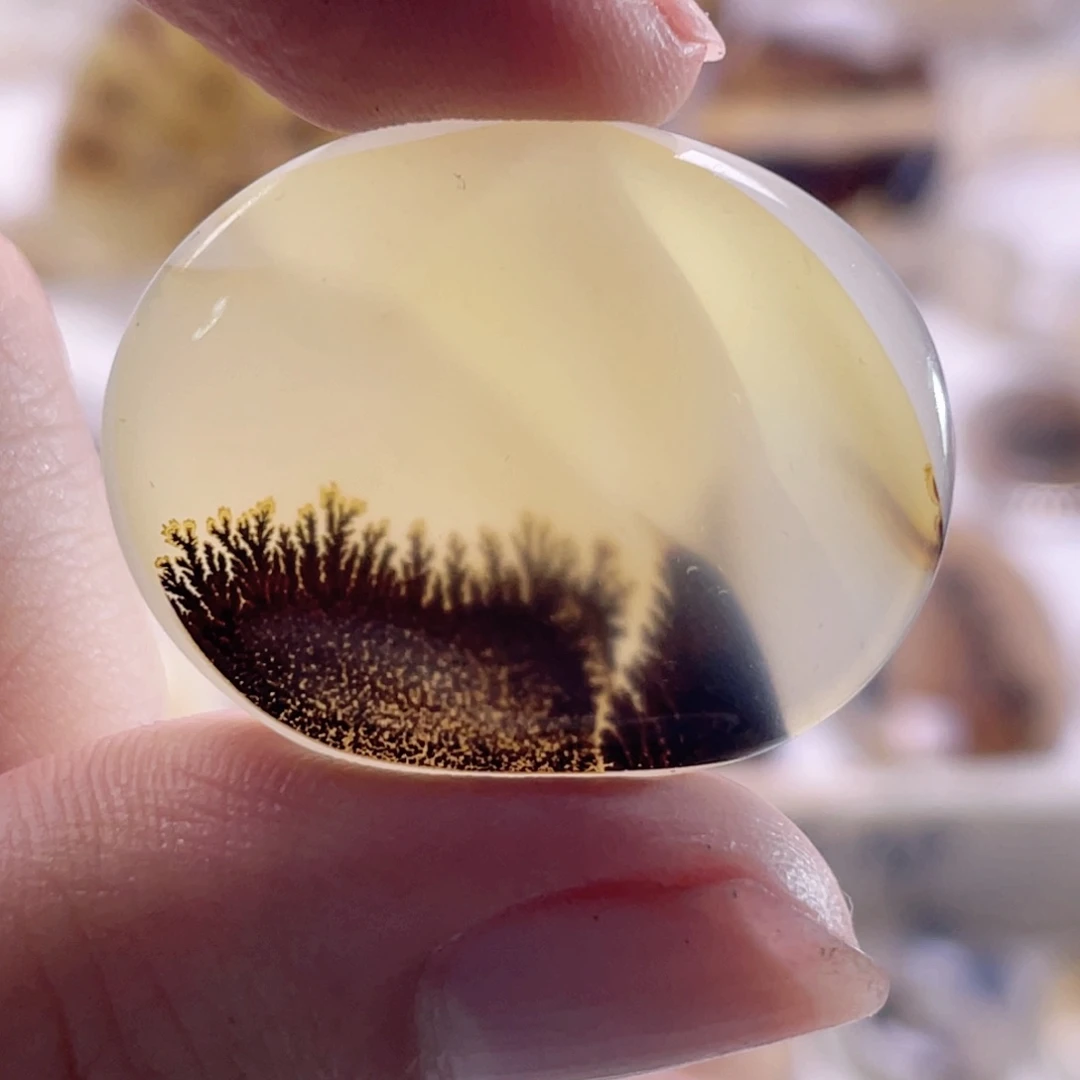 玛瑙/玉髓未镶嵌珠宝奇石