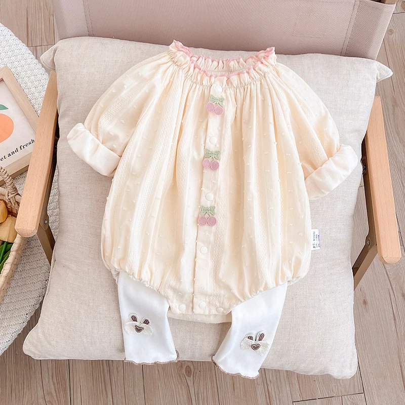 婴儿连体衣春装甜美公主爬服女宝宝可爱衣服春秋超萌长袖包屁衣潮