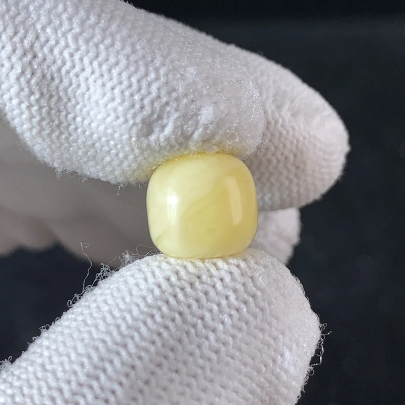 X1134保真原矿俄料尺寸10.1*9.4mm蜜蜡单颗老型单珠隔珠微瑕放漏