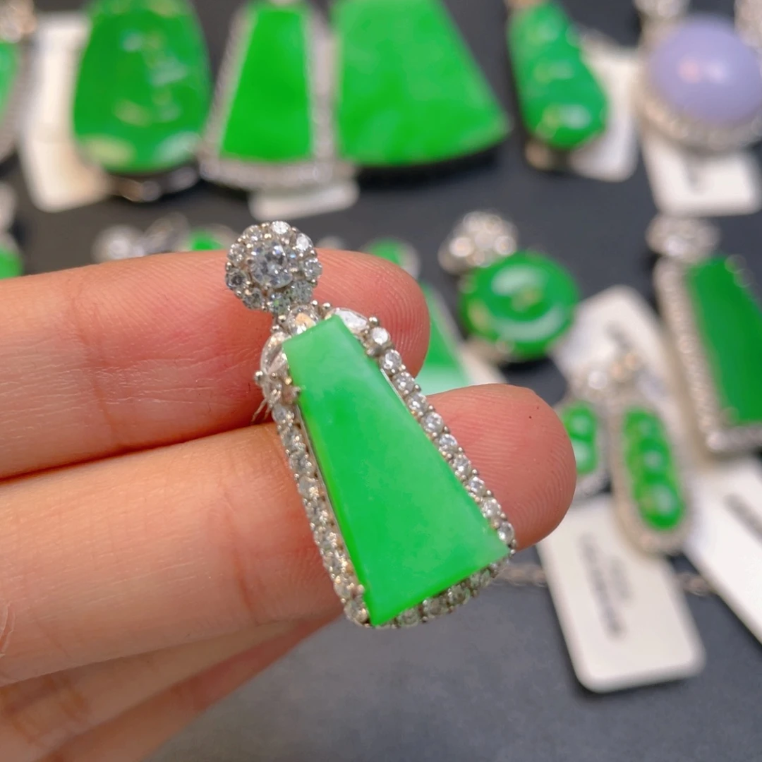 翡翠银S925镶嵌颈饰