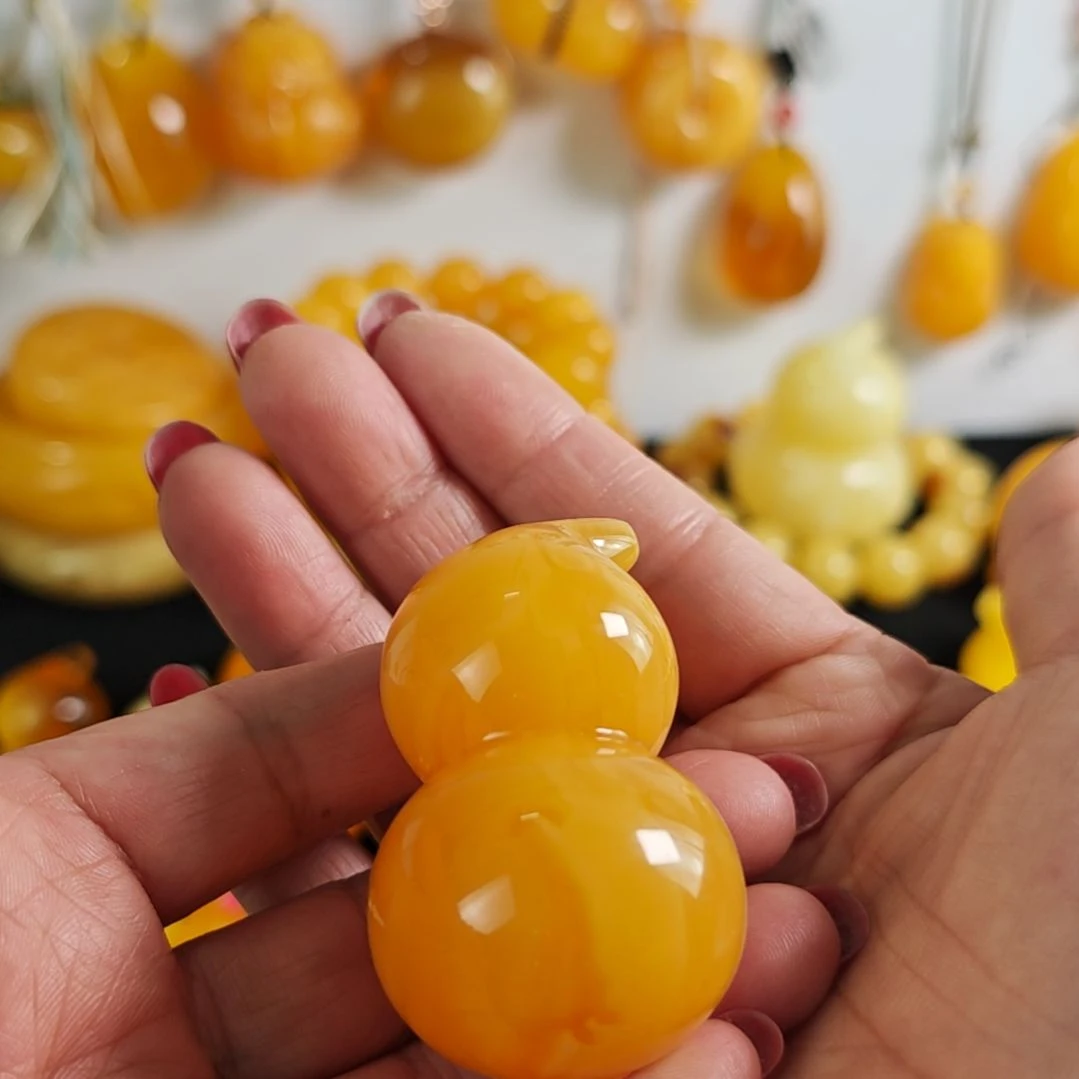 蜜蜡吊坠(赠链)未镶嵌