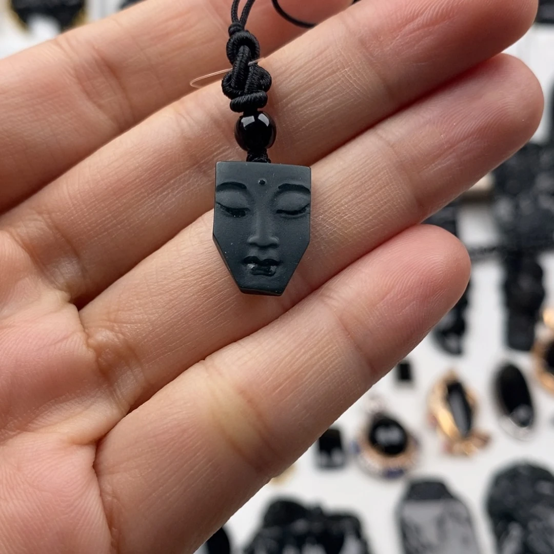 颈饰未镶嵌翡翠佛头