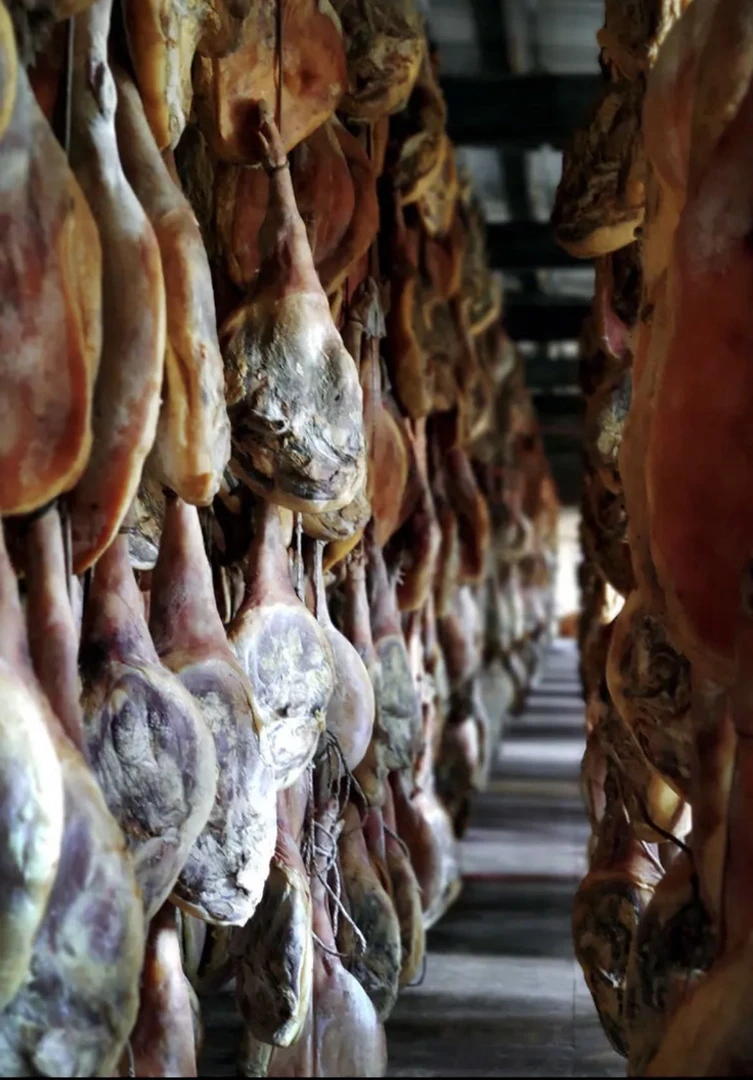 宣威农家火腿（毛腿现称）