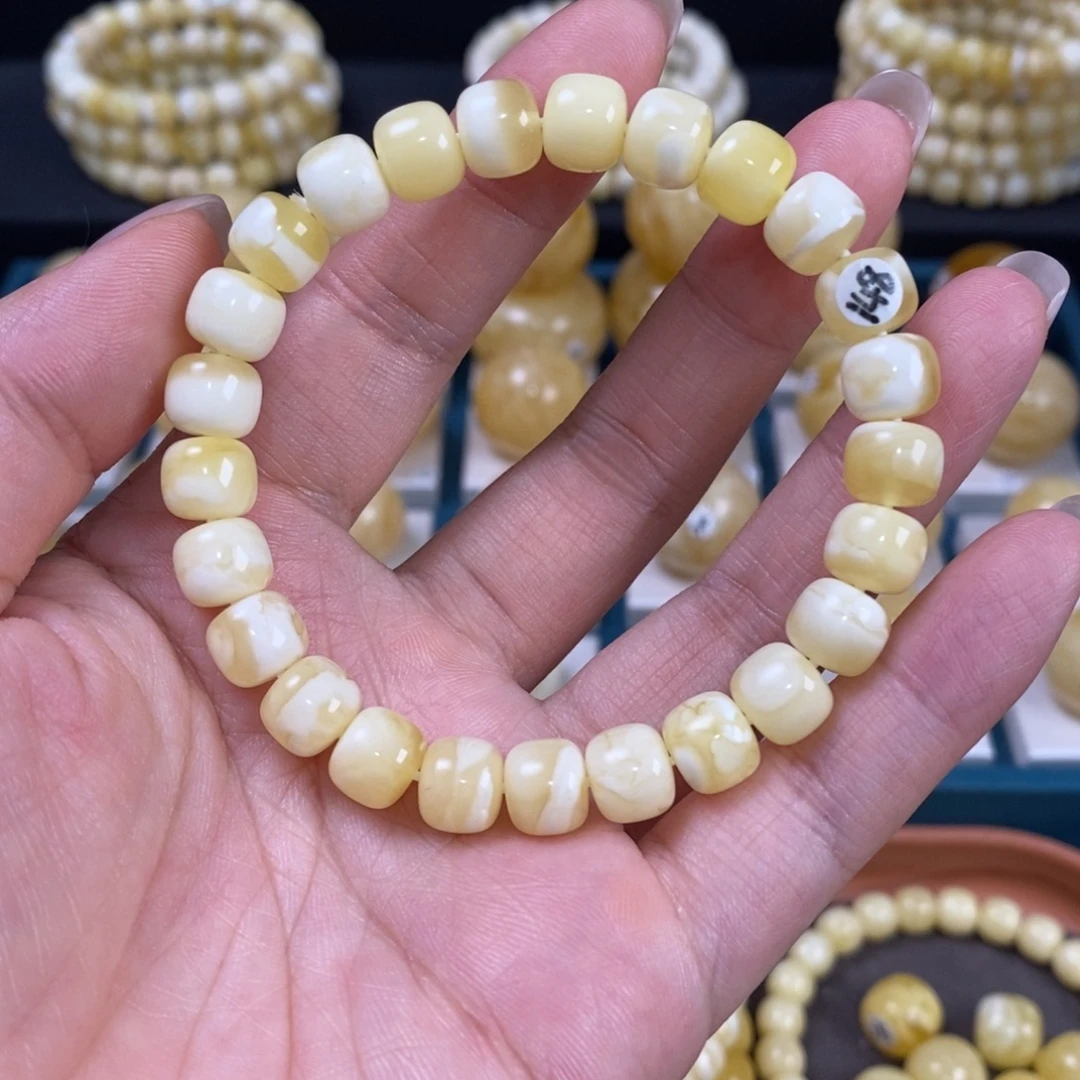 蜜蜡未镶嵌珠宝奇石卡8.5