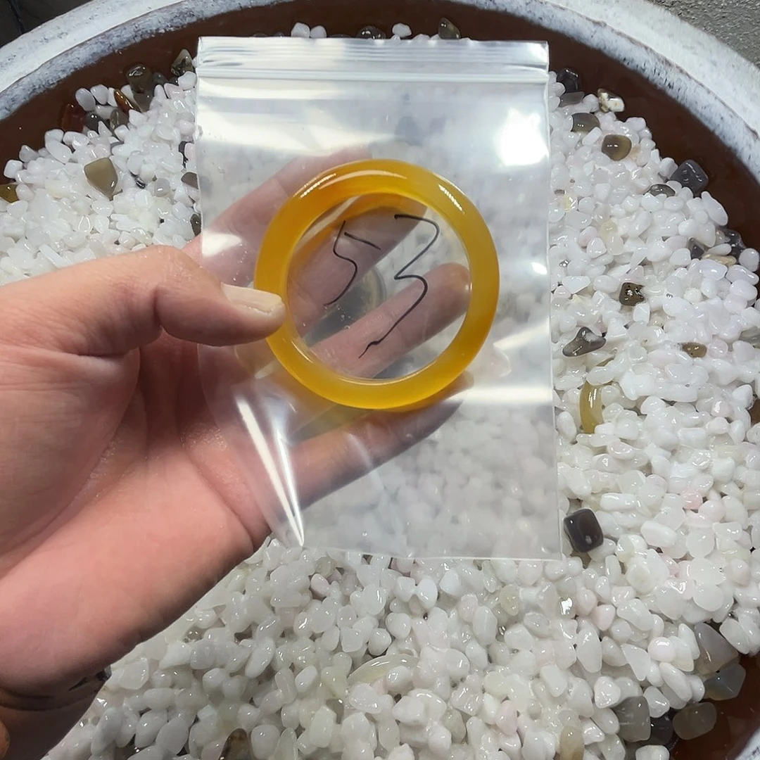 手镯玛瑙/玉髓未镶嵌