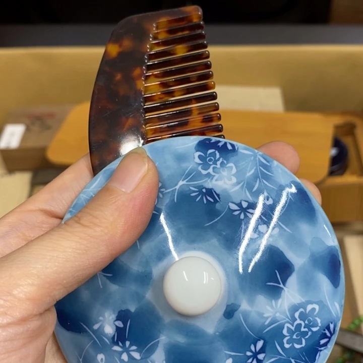 蕾***蕾哈中古工艺品一件