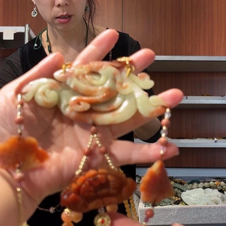 岫玉未镶嵌毛衣链